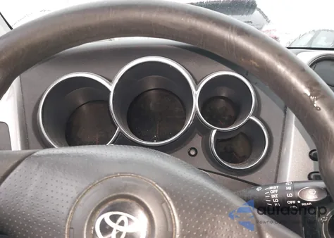 2006 Toyota Matrix z USA, uszkodzony, nr VIN 2T1LR32E36C562857